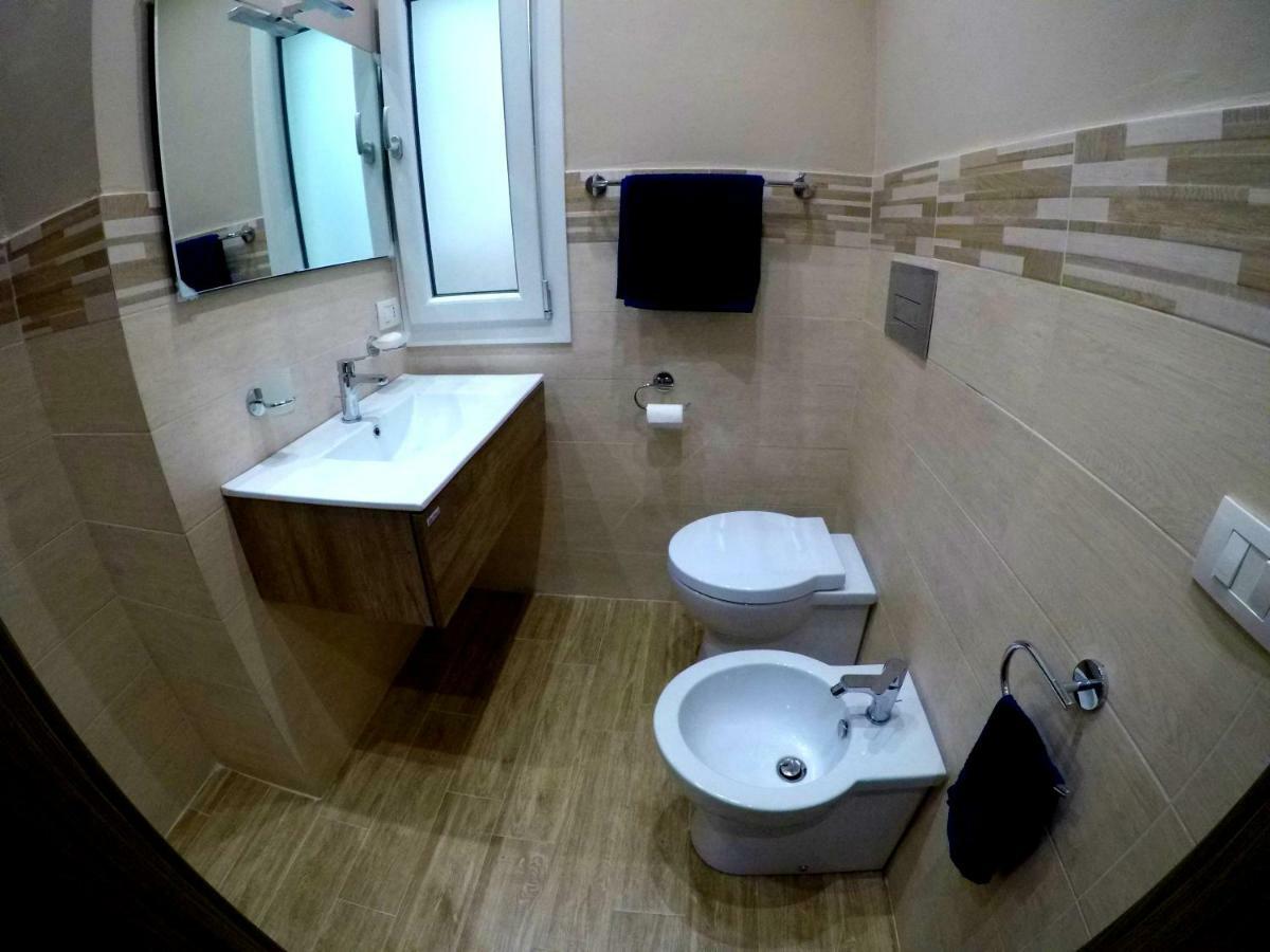 Welcome Home Apt. 2 Pozzallo Buitenkant foto